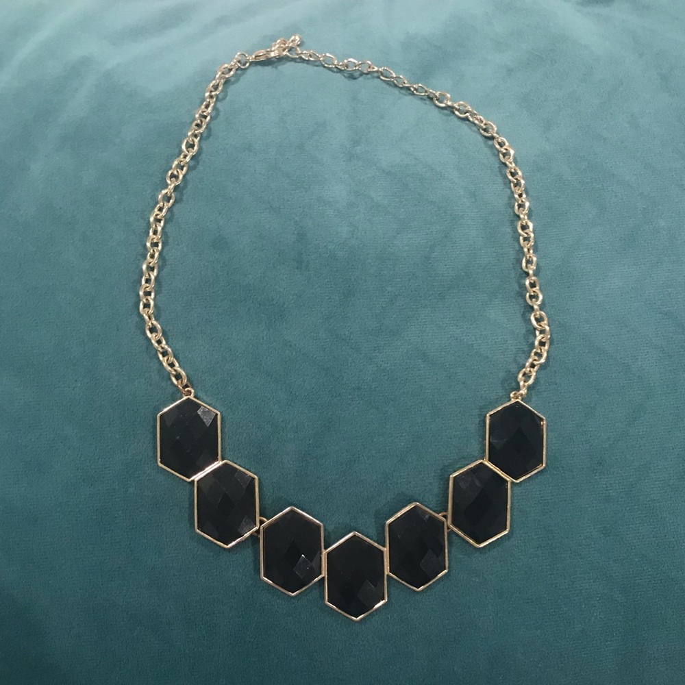 Francesca’s Black Statement Necklace ✨